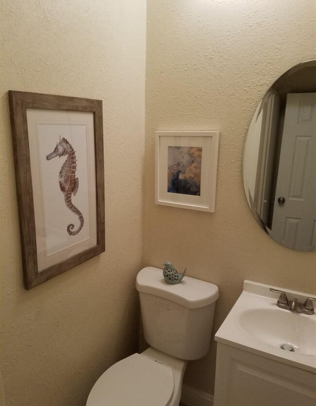 Building Photo - 1444 Highland Blvd