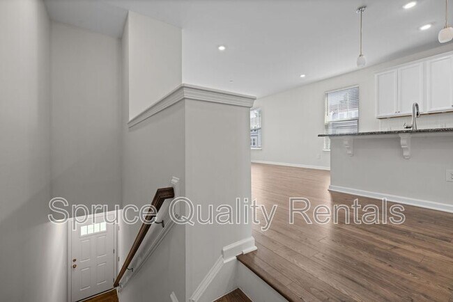 Building Photo - 1268 Commack Dr