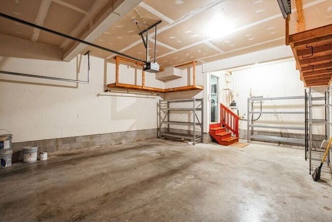 Building Photo - 43935 Willow Leaf Way