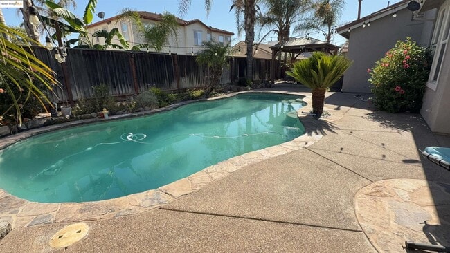 Building Photo - 6238 Crystal Springs Cir