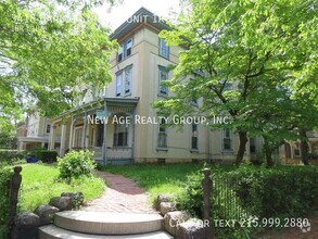 Building Photo - Spacious One Bedroom Apartment Near Drexel...