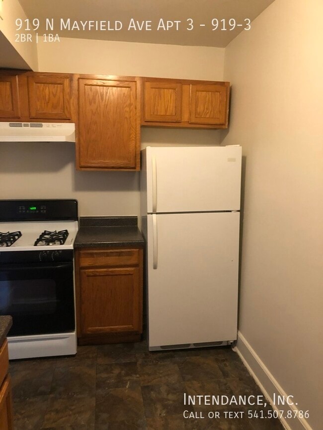 Building Photo - 919 N Mayfield Ave