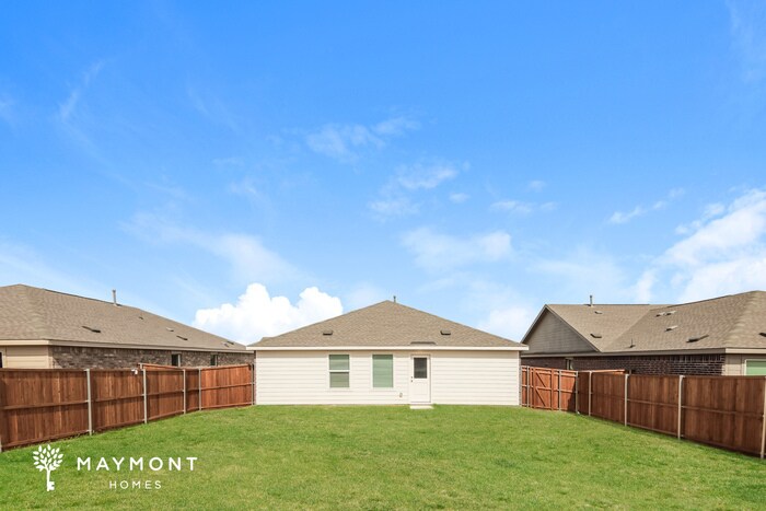 Building Photo - 712 Dressage Ln