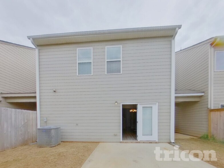 Building Photo - 1630 Labonte Pkwy