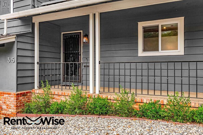 Building Photo - 315 Crestmont Dr