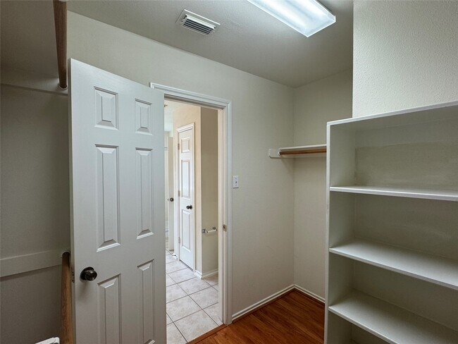 Building Photo - 16527 Beckland Ln