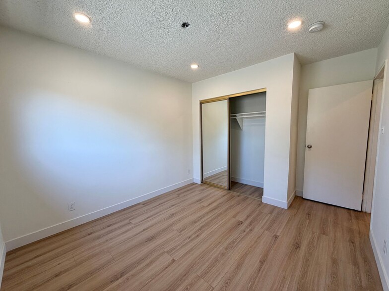 Building Photo - 3631 Midvale Ave