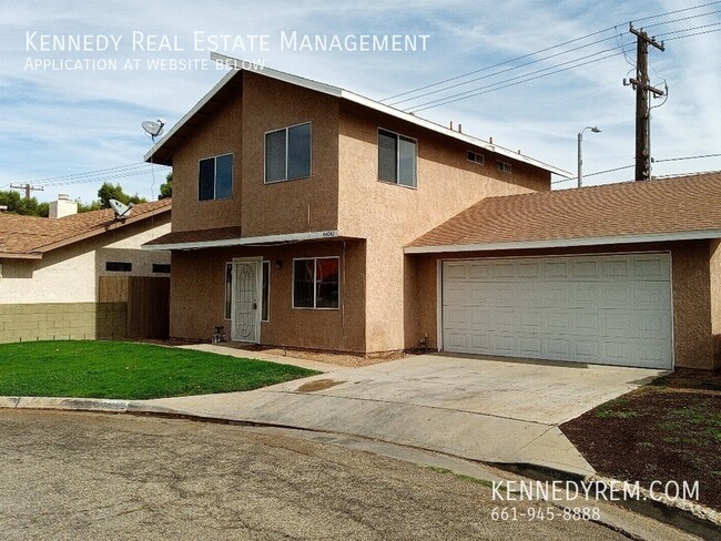 Building Photo - Beautiful Home On Cul-De-Sac