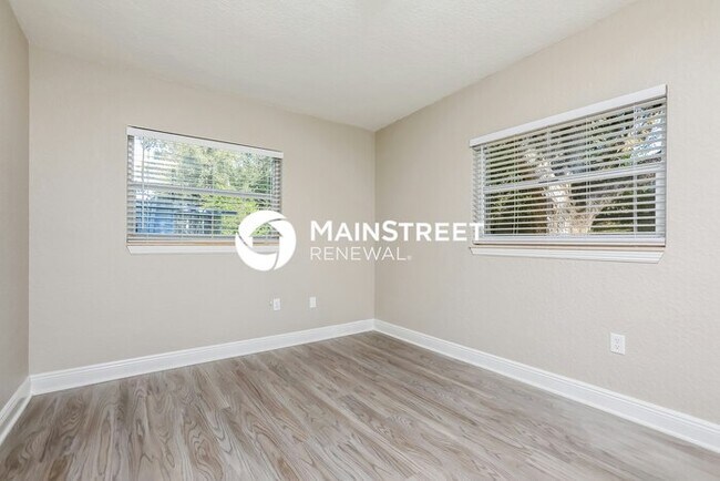 Building Photo - 3 Bedroom Pet-Friendly Home in Apopka, FL with Main Street Renewal
