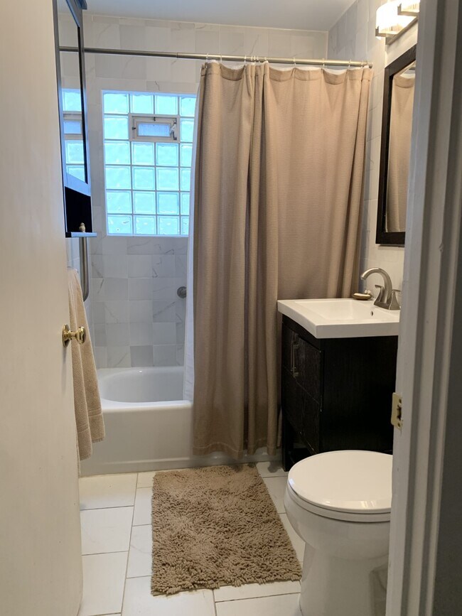 Bathroom #1 - 77 Bedford St