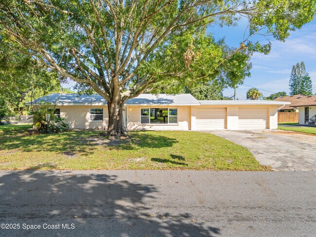 Primary Photo - 7740 Pine Lake Dr