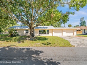 Building Photo - 7740 Pine Lake Dr