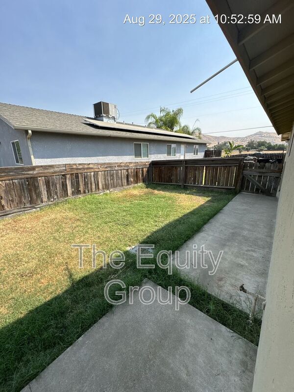 Building Photo - 149 N Castle Rock St