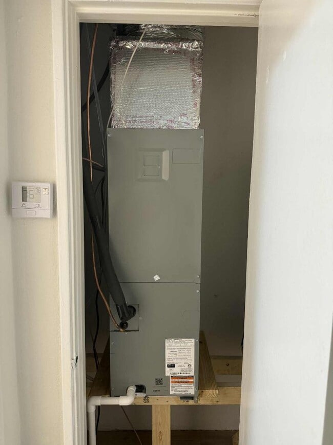 Building Photo - 100/102 Redd Street - Unit 102