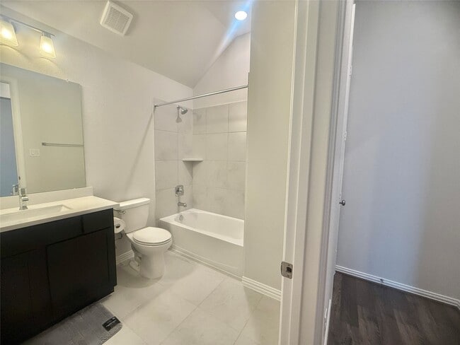 Building Photo - 6123 Severson Lake Ct