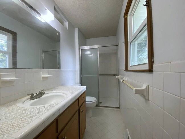 Building Photo - 4519 E 110th Terrace