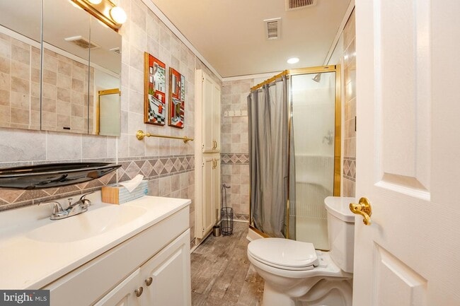 Building Photo - 254 Vail Ct