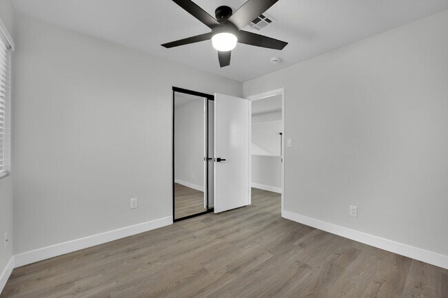 Building Photo - Step into this charming 3-bedroom, 3-bathroom home that has so much to offer!