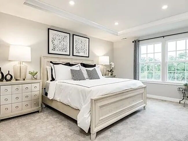 Building Photo - Stunning Luxury 4BR 3BA Home w/ Granite Island • Remodeled Kitchen • 2-Car Garage in Charlotte