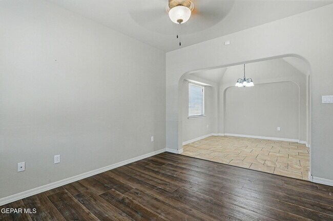 Building Photo - 14329 Owl Point Ave