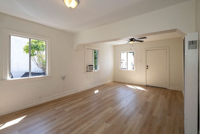 Building Photo - Charming 2BR Back House Near Downtown LA & Dodger Stadium
