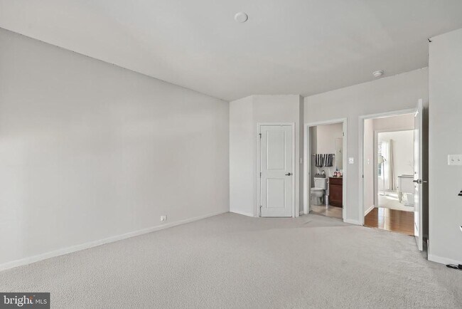 Building Photo - 76 Penns Charter Ln