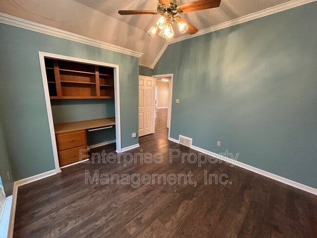 Building Photo - 384 Walnut Trace Dr