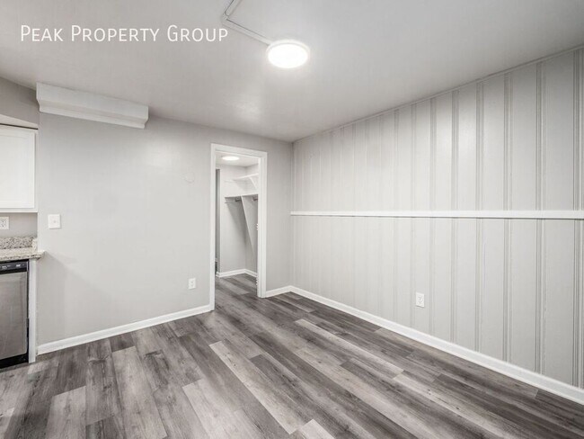 Building Photo - 70 W 8th Ave