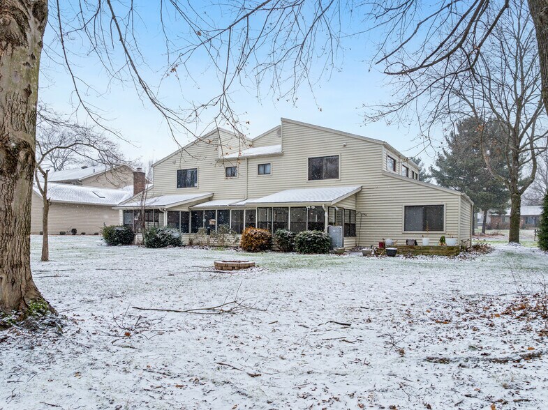 Building Photo - 1098 Big Valley Dr