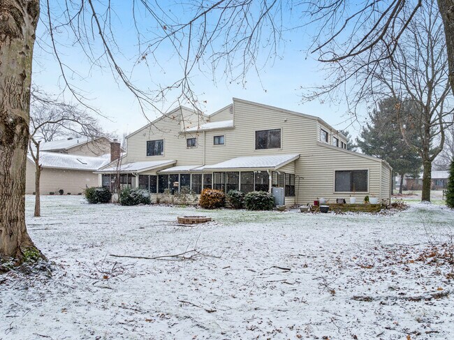 Building Photo - 1098 Big Valley Dr