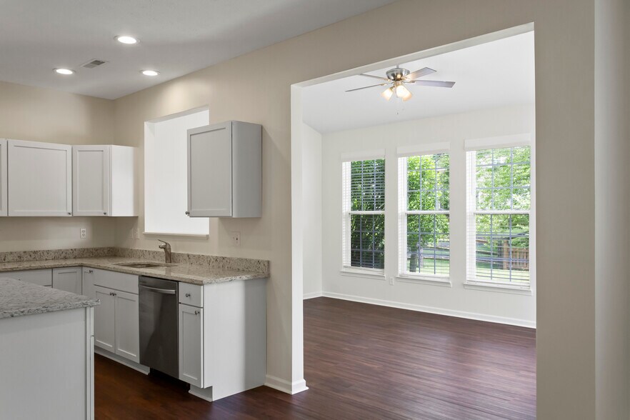 Building Photo - 344 Indian Pointe Dr