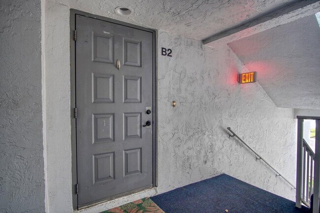 Building Photo - 2500 SE Anchorage Cove