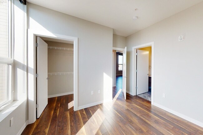 Floorplan - 520 E Armour