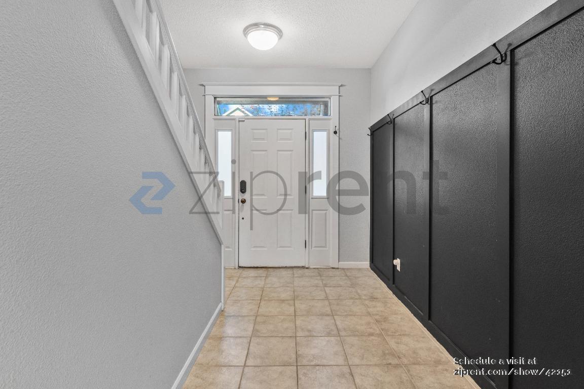 Building Photo - 5017 SW Wentworth Terrace