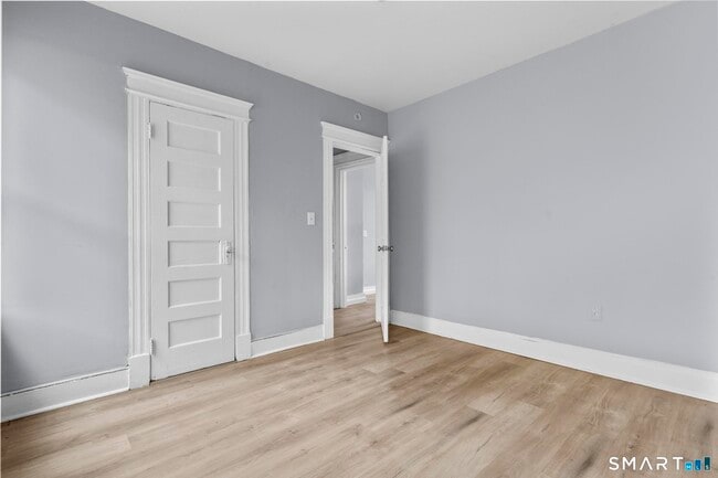 Building Photo - 33 Albert Pl