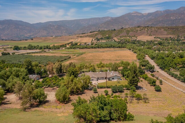 Building Photo - Ojai Horse Ranch