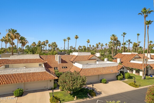 Building Photo - 7118 E Buena Terra Way