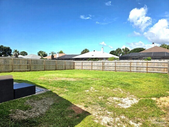 Building Photo - 4639 Carlstrom Ln