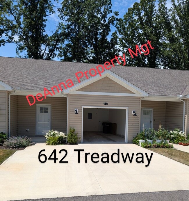 Building Photo - 2 Bedroom ranch Treadway Ponds Cluster Homes