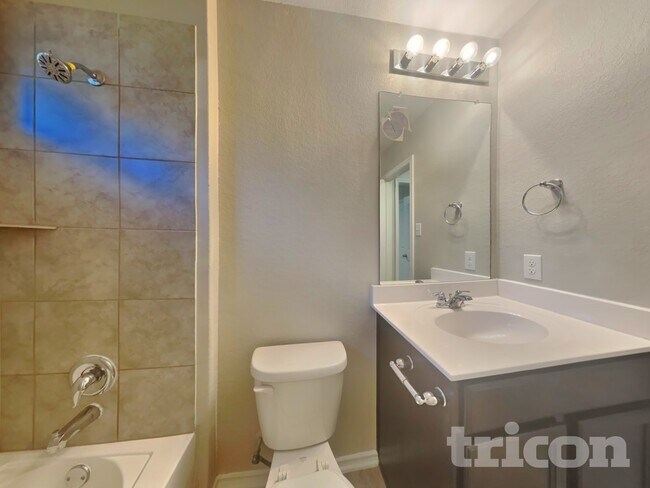 Building Photo - 8119 Sleepy Brook