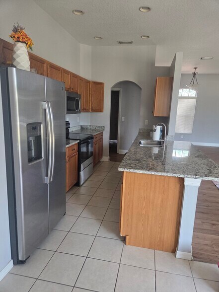 Building Photo - 27702 Sora Blvd