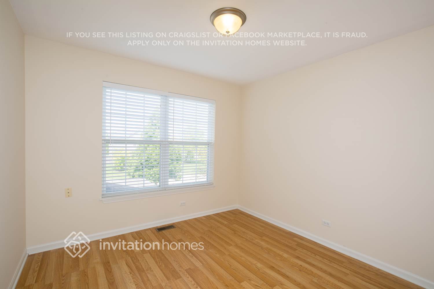 Building Photo - 2970 Hillsboro Ln