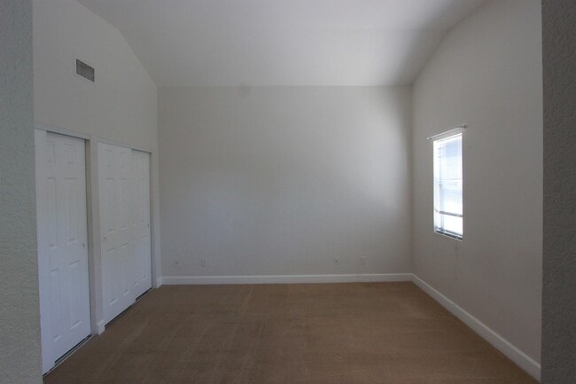 Building Photo - 24730 Cornstalk Rd