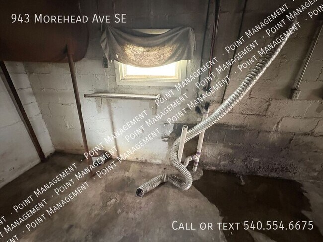 Building Photo - 943 Morehead Ave SE