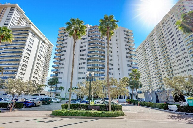 Building Photo - 3430 Galt Ocean Dr