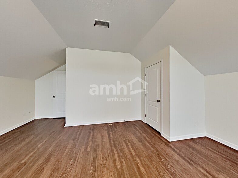 Building Photo - 101 Fawcett Ct