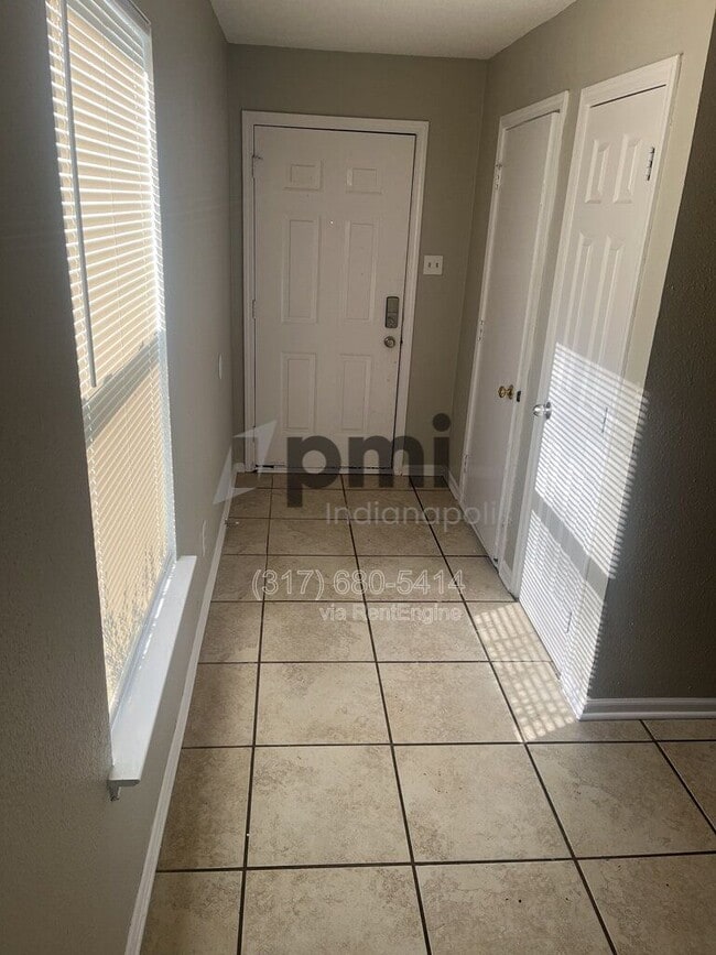 Building Photo - 346 Atherton Dr