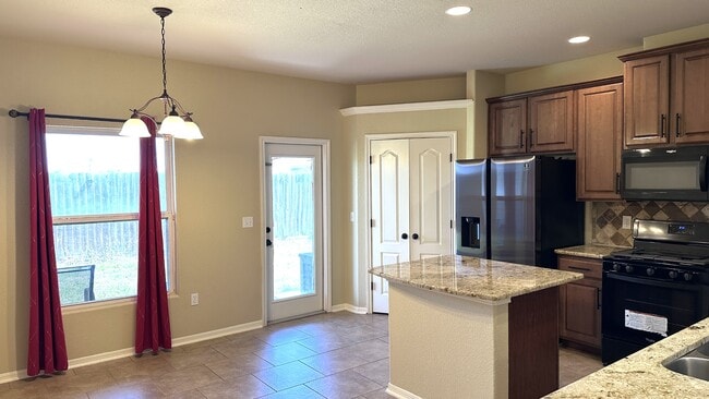 Building Photo - 7022 Boardwalk Ave