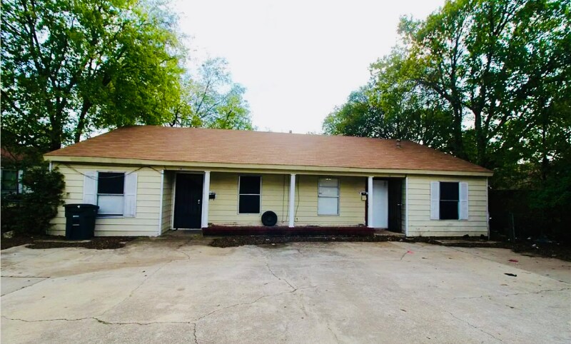 Primary Photo - 1502 Duncan Ave