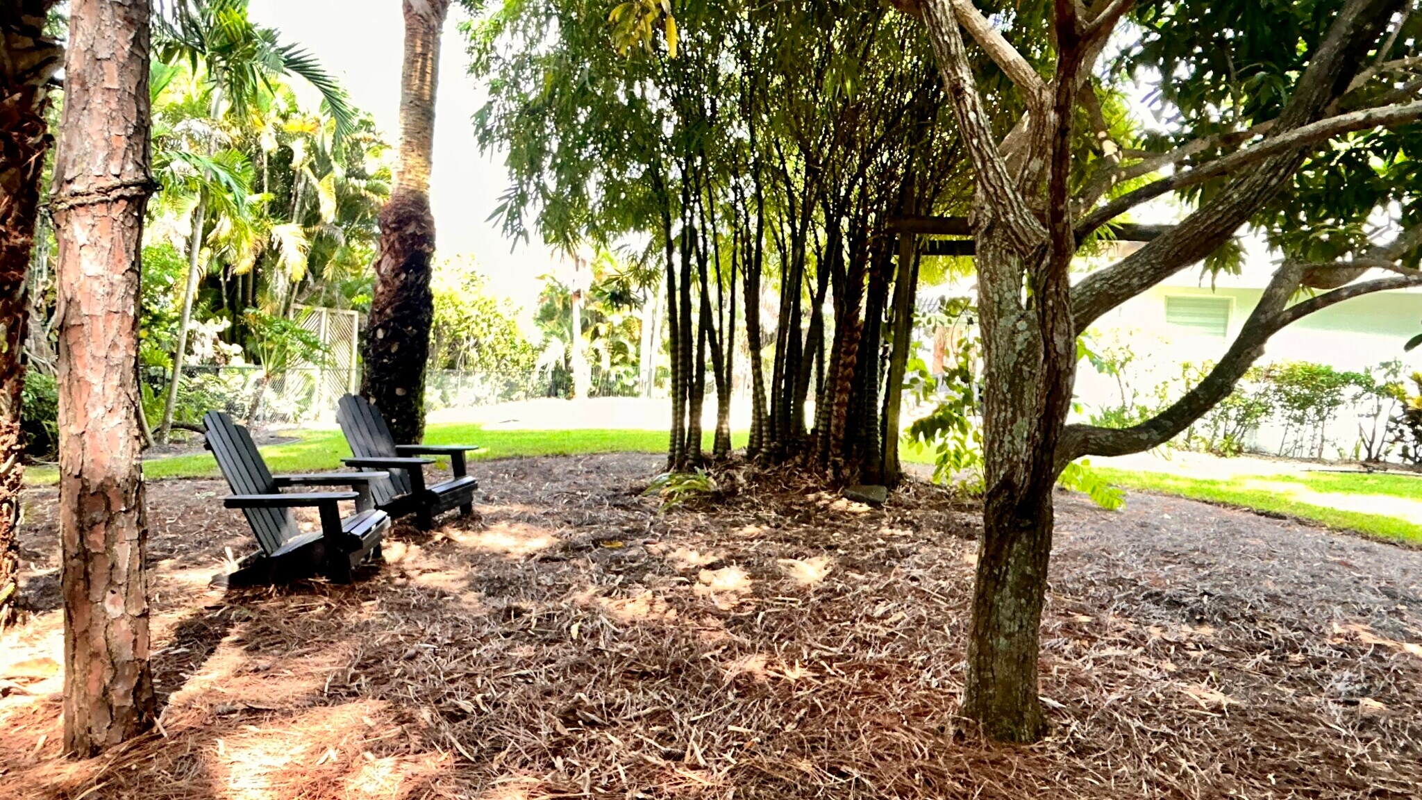 Building Photo - 6205 SE Circle St